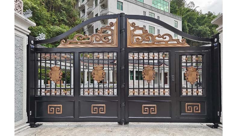 Làm thế nào để chọn màu sắc cổng nhôm đúc phù hợp với kiến trúc biệt thự?