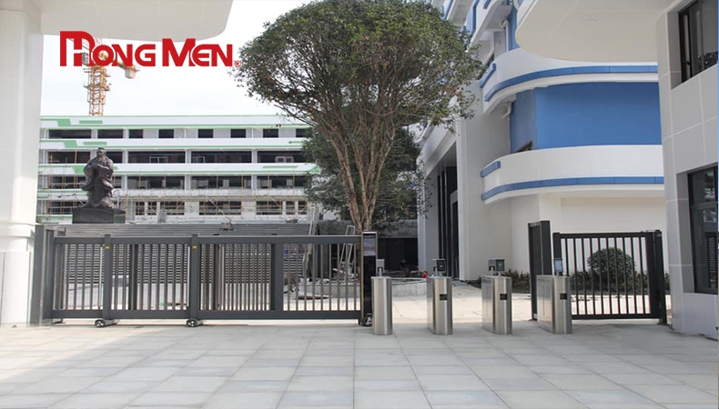 Nên chọn cổng treo hay cổng trượt tự động? So sánh chi tiết