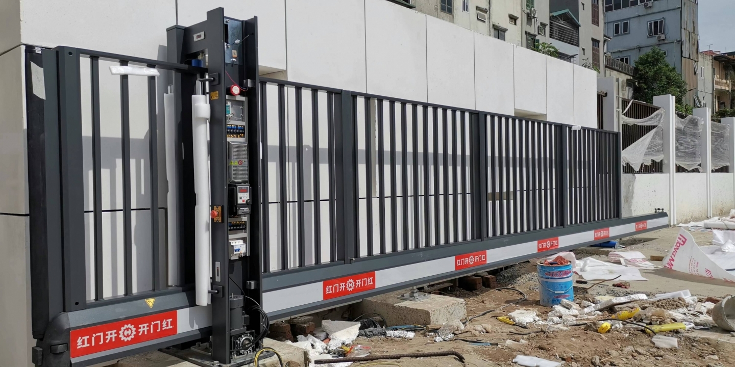 Thiết kế cổng treo cho mặt tiền hẹp có khả thi không?